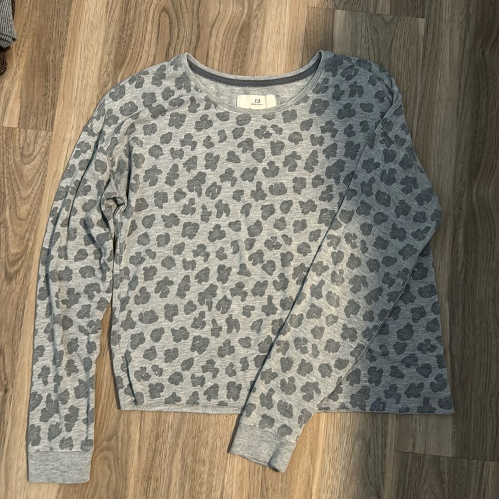 Cheetah long sleeve